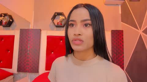 Snapshot of karoll014 chatting on October 17, 2025, 11:57 am Karol online show from October 17, 2025, 11:57 am