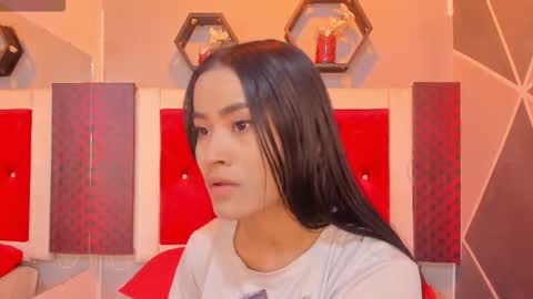 Snapshot of karoll014 chatting on October 24, 2025, 12:12 pm Karol online show from October 24, 2025, 12:12 pm