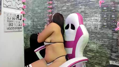 KAROLL online show from November 22, 2025, 12:26 pm