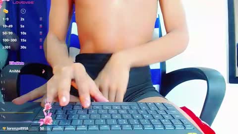 Snapshot of karoll_scoott chatting on January 16, 2025, 7:20 pm karol online show from January 16, 2025, 7:20 pm