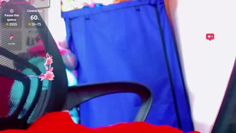 Snapshot of karoll_scoott chatting on February 3, 2025, 9:07 pm karol online show from February 3, 2025, 9:07 pm