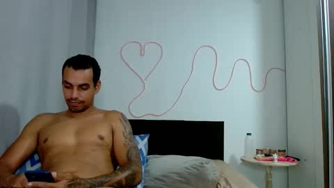 Snapshot of kasaltaradinho chatting on April 4, 2026, 7:33 pm Tamires e Maicon online show from April 4, 2026, 7:33 pm