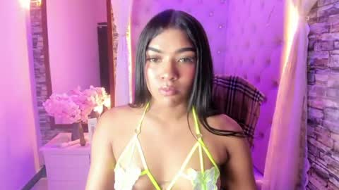 Snapshot of kassy_stone chatting on July 5, 2026, 4:07 am kassy Stone online show from July 5, 2026, 4:07 am