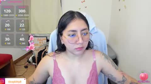 Snapshot of kat_ly_chan chatting on November 19, 2025, 11:16 pm Kat online show from November 19, 2025, 11:16 pm