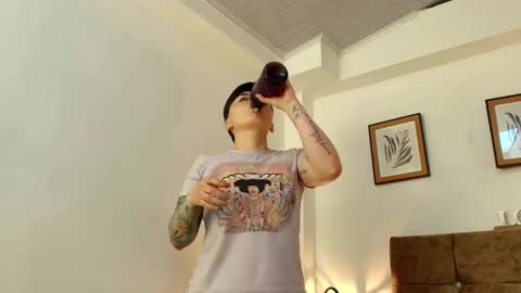 Snapshot of kat_paradisse chatting on January 15, 2026, 12:21 pm kat paradisse online show from January 15, 2026, 12:21 pm