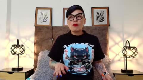 Snapshot of kat_paradisse chatting on February 27, 2026, 2:17 pm kat paradisse online show from February 27, 2026, 2:17 pm