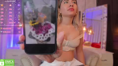 Kat online show from February 14, 2025, 3:05 pm