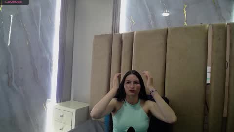 Snapshot of katalina23_ chatting on October 8, 2025, 11:35 pm Katalina online show from October 8, 2025, 11:35 pm