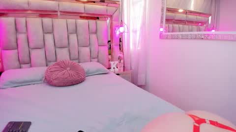 katalina_evanss online show from January 18, 2026, 12:09 pm