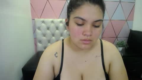 Snapshot of katalina_santana25 chatting on March 6, 2026, 5:53 pm katalina santana25 online show from March 6, 2026, 5:53 pm