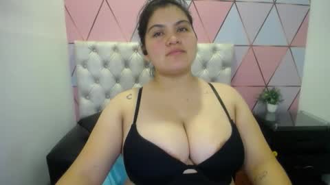 Snapshot of katalina_santana25 chatting on March 16, 2026, 5:44 am katalina santana25 online show from March 16, 2026, 5:44 am