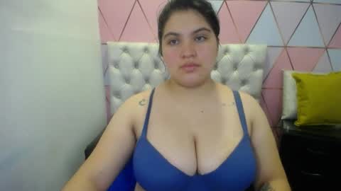 Snapshot of katalina_santana25 chatting on April 27, 2026, 7:45 pm katalina santana25 online show from April 27, 2026, 7:45 pm