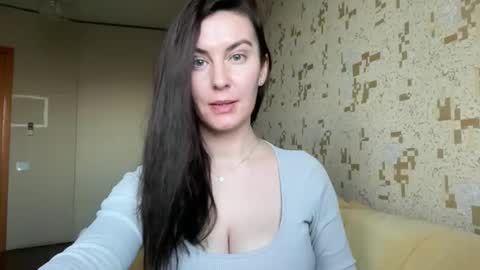 Snapshot of katalinaqe chatting on February 3, 2026, 6:40 am KatalinaQE online show from February 3, 2026, 6:40 am