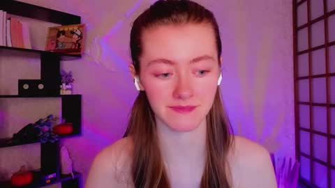 Snapshot of kate_cuddle chatting on December 18, 2024, 2:10 am Kate online show from December 18, 2024, 2:10 am