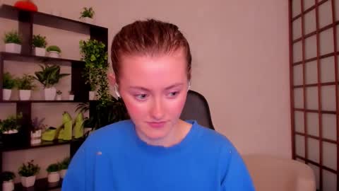 Snapshot of kate_cuddle chatting on September 12, 2025, 2:55 am Kate online show from September 12, 2025, 2:55 am