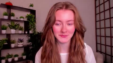 Snapshot of kate_cuddle chatting on October 3, 2025, 2:41 am Kate online show from October 3, 2025, 2:41 am