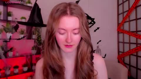 Kate online show from October 27, 2025, 2:48 am