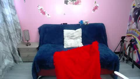 kate_lawrence_ online show from December 10, 2024, 11:54 am