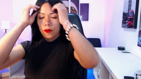 Kate  online show from October 18, 2025, 11:11 am