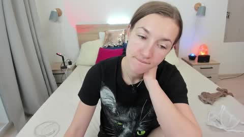 kate_redgar online show from February 27, 2026, 10:48 am
