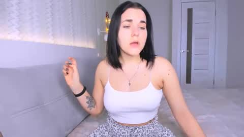 Snapshot of kate_ree_ chatting on February 1, 2025, 9:11 am KATE online show from February 1, 2025, 9:11 am