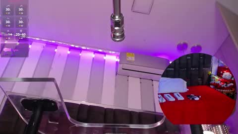 Snapshot of kate_roose chatting on December 18, 2025, 9:10 pm kate_roose online show from December 18, 2025, 9:10 pm