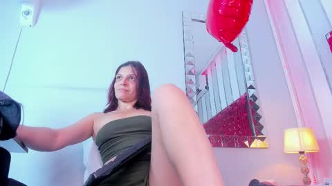 Snapshot of kate_roose chatting on February 13, 2026, 8:27 pm kate_roose online show from February 13, 2026, 8:27 pm