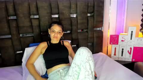 kate_roose online show from May 22, 2026, 8:25 pm