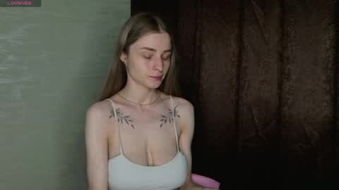 Kate online show from May 19, 2026, 9:43 pm