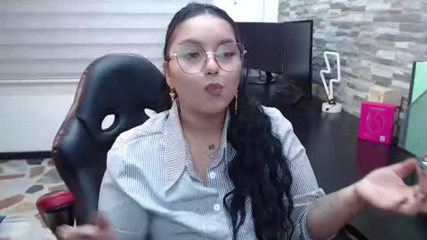 Snapshot of kateanderss chatting on November 23, 2025, 5:29 am kateanderss online show from November 23, 2025, 5:29 am