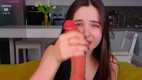 Kate online show from November 27, 2025, 3:58 pm