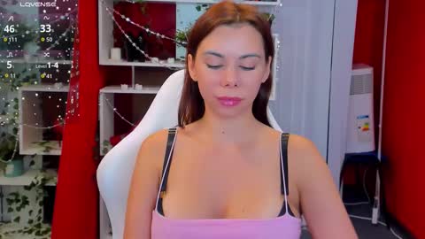 Kate online show from November 14, 2025, 5:44 pm