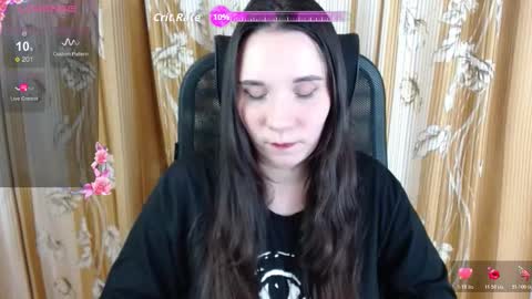 Snapshot of katecrash chatting on November 1, 2025, 2:08 pm YourKate online show from November 1, 2025, 2:08 pm