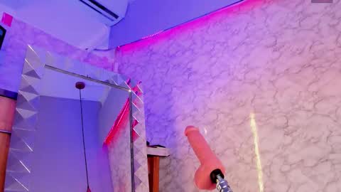 Snapshot of kateleeh_ chatting on November 11, 2025, 5:07 am Kate online show from November 11, 2025, 5:07 am