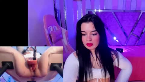 Snapshot of kateleeh_ chatting on November 24, 2025, 12:10 am Kate online show from November 24, 2025, 12:10 am