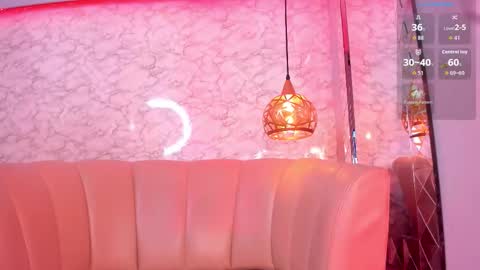 Snapshot of kateleeh_ chatting on December 15, 2025, 5:17 pm Kate online show from December 15, 2025, 5:17 pm