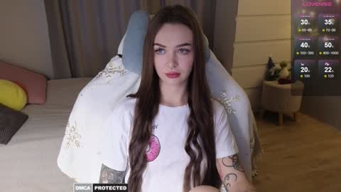 Snapshot of kateleoo chatting on January 17, 2025, 12:10 pm Im Kate online show from January 17, 2025, 12:10 pm