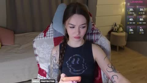 Snapshot of kateleoo chatting on March 11, 2025, 3:45 pm Im Kate online show from March 11, 2025, 3:45 pm