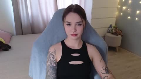 Snapshot of kateleoo chatting on June 30, 2026, 10:49 am Im Kate online show from June 30, 2026, 10:49 am