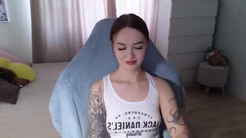 Snapshot of kateleoo chatting on July 10, 2026, 11:02 am Im Kate online show from July 10, 2026, 11:02 am
