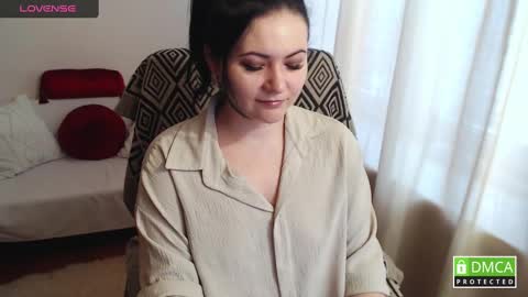 Katelyn online show from December 19, 2024, 11:29 am