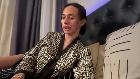 katetelmo  - Insta online show from December 9, 2024, 10:52 pm