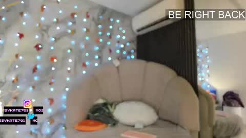 Im Katherine but call me Kate  online show from November 20, 2025, 12:27 pm