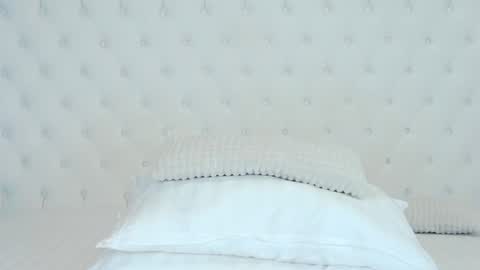 Kate Stars online show from March 5, 2025, 6:23 am