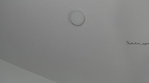 love meeee online show from March 8, 2025, 2:08 pm