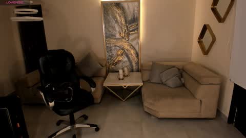 Snapshot of katesunder chatting on October 20, 2025, 10:27 am K A T E online show from October 20, 2025, 10:27 am