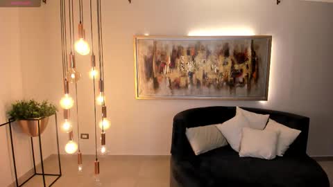 Snapshot of katesunder chatting on October 30, 2025, 11:22 am K A T E online show from October 30, 2025, 11:22 am