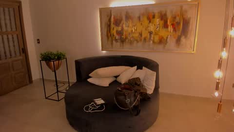 Snapshot of katesunder chatting on November 2, 2025, 7:22 am K A T E online show from November 2, 2025, 7:22 am