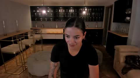 Snapshot of katesunder chatting on November 23, 2025, 7:08 am K A T E online show from November 23, 2025, 7:08 am