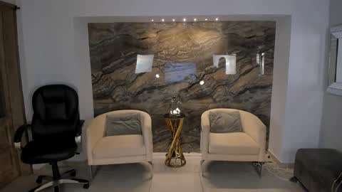 Snapshot of katesunder chatting on November 25, 2025, 11:21 am K A T E online show from November 25, 2025, 11:21 am